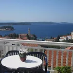 In With Sea View, Terrace, Air Conditioning, Wi-fi Penzion Hvar Town