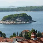 In With Sea View, Terrace, Air Conditioning, Wi-fi Penzion 3*