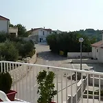 In With Sea View, Terrace, Air Conditioning, Wi-fi Penzion Hvar Town