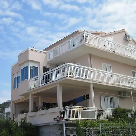 In With Sea View, Terrace, Air Conditioning, Wi-fi Penzion 3*