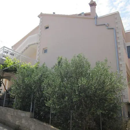 In With Sea View, Terrace, Air Conditioning, Wi-fi