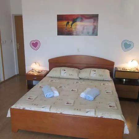 In With Sea View, Terrace, Air Conditioning, Wi-fi Penzion 3*