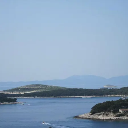 In With Sea View, Terrace, Air Conditioning, Wi-fi 3* Hvar Town
