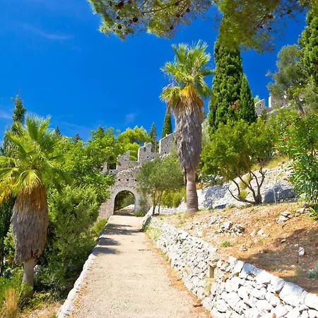 In With Sea View, Terrace, Air Conditioning, Wi-fi 3* Hvar Town